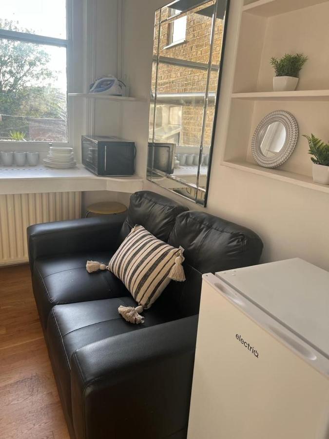 Lovely First Floor Flat-2 London Exterior photo